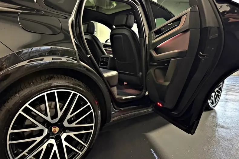 Porsche Cayenne din 2025 cu 22.000 km - oferta POR201079 - foto 16