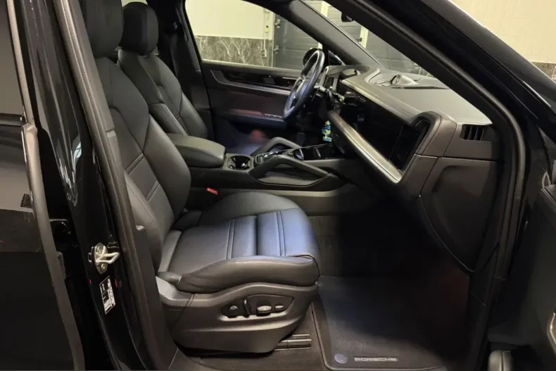 Porsche Cayenne din 2025 cu 22.000 km - oferta POR201079 - foto 21