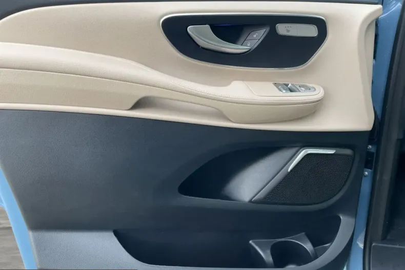 Mercedes-Benz V 250 (Clasa V) din 2025 cu 19.327 km - oferta MER201081 - foto 19