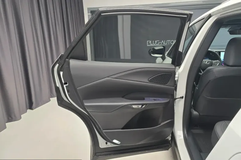 Lexus RX 450 din 2024 cu 23.828 km - oferta LEX201084 - foto 8