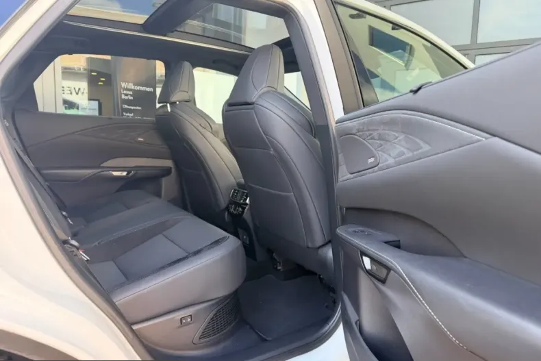 Lexus RX 500 din 2024 cu 32.898 km - oferta LEX201086 - foto 6