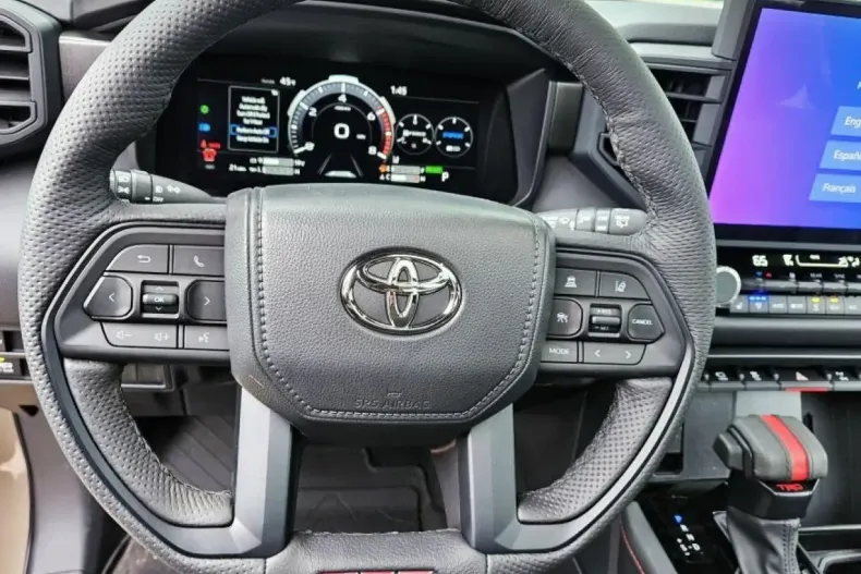 Toyota Sequoia din 2025 cu 75 km - oferta TOY201089 - foto 2