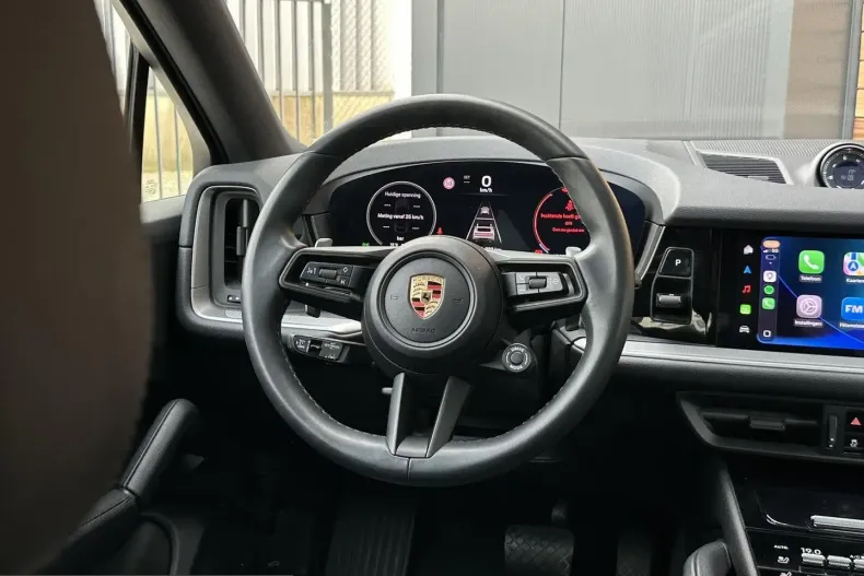 Porsche Cayenne din 2024 cu 49.348 km - oferta POR201090 - foto 6