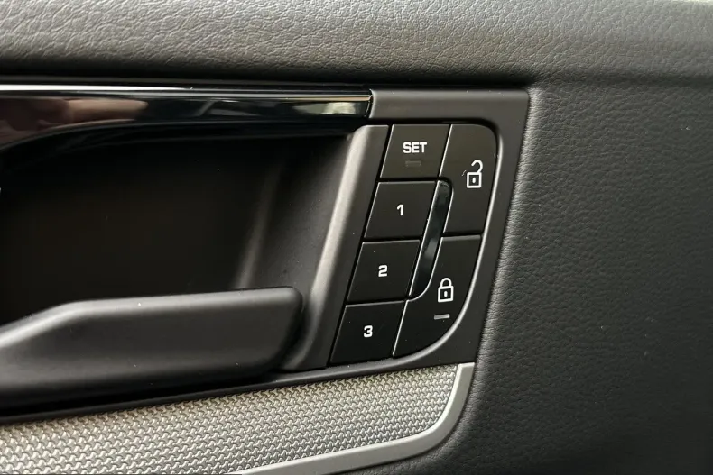 Porsche Cayenne din 2024 cu 49.348 km - oferta POR201090 - foto 17