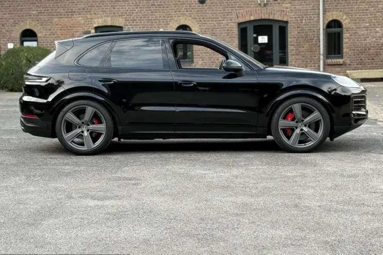 Porsche Cayenne din 2024 cu 47.100 km - oferta POR201091 - foto 17