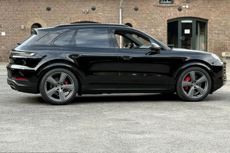 Porsche Cayenne din 2024 cu 47.100 km - oferta POR201091 - foto 21