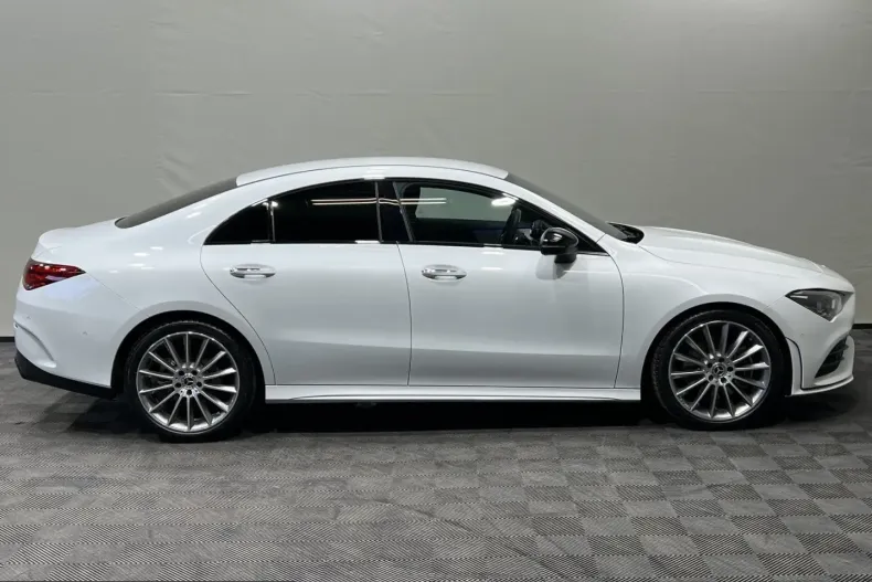 Mercedes-Benz CLA 220 (Clasa CLA) din 2023 cu 49.940 km - oferta MER201093 - foto 3