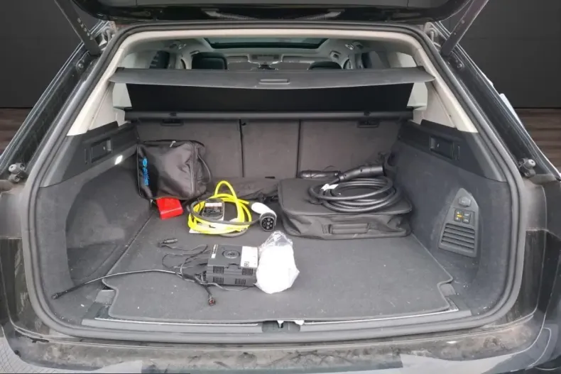 Volkswagen Touareg din 2023 cu 31.123 km - oferta VOL201095 - foto 10