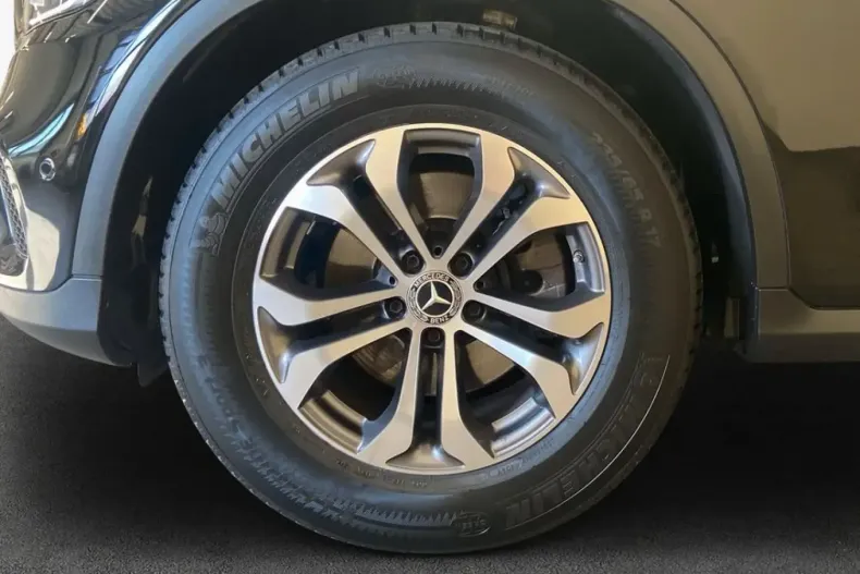 Mercedes-Benz GLC 220 (Clasa GLC) din 2021 cu 61.669 km - oferta MER201096 - foto 19