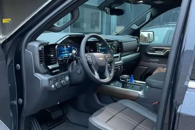 Chevrolet Silverado din 2024 cu 11.000 km - oferta CHE201099 - foto 5