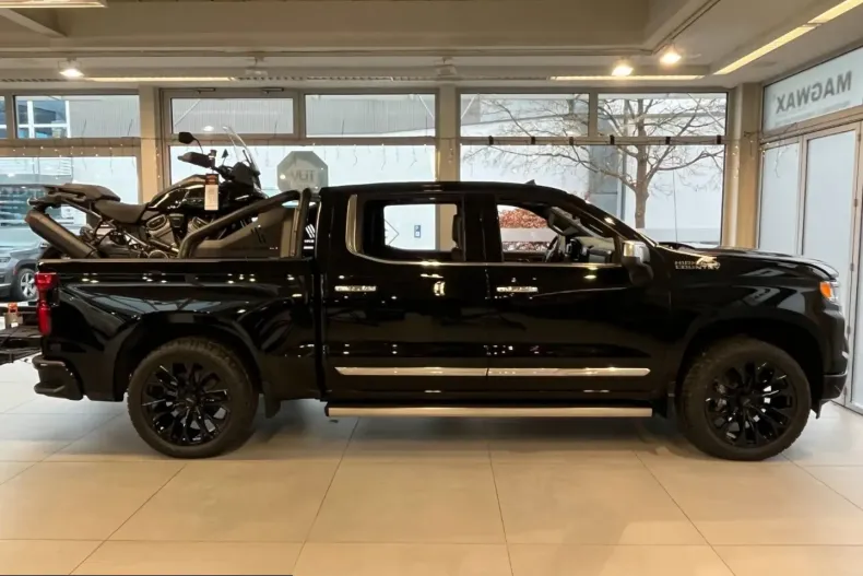 Chevrolet Silverado din 2025 cu 18.000 km - oferta CHE201100 - foto 2