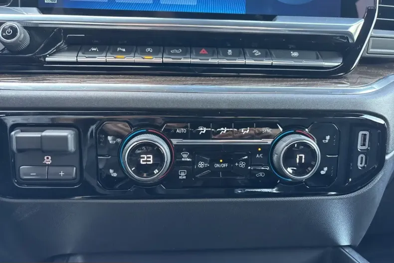 Chevrolet Silverado din 2025 cu 1.100 km - oferta CHE201101 - foto 16