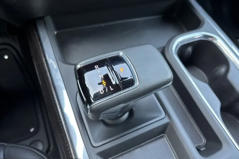 Chevrolet Silverado din 2025 cu 1.100 km - oferta CHE201101 - foto 17