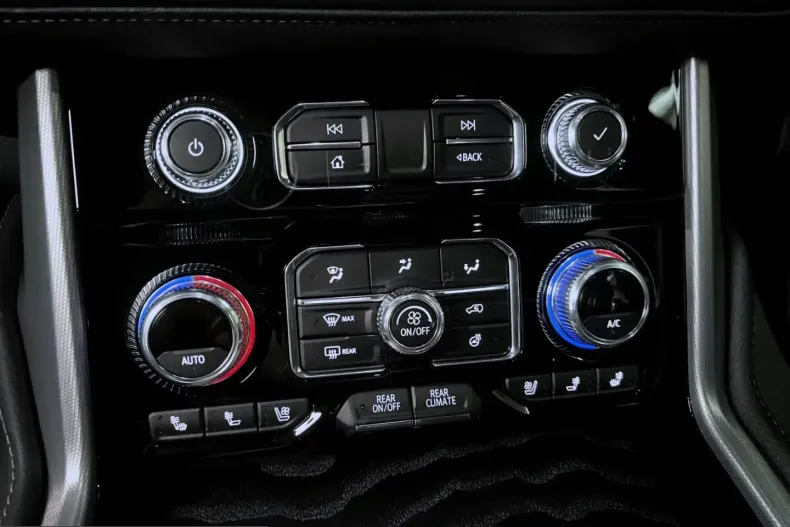 GMC Yukon din 2025 cu 6.180 km - oferta GMC201103 - foto 14