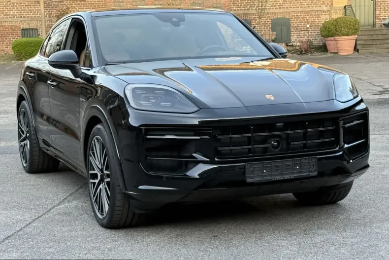 Porsche Cayenne din 2025 cu 15.300 km - oferta POR201108 - foto 8