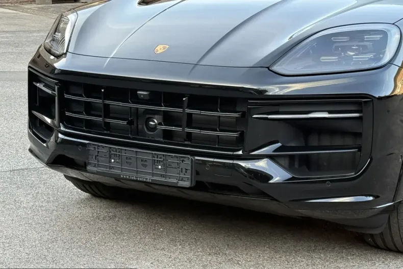 Porsche Cayenne din 2025 cu 15.300 km - oferta POR201108 - foto 16
