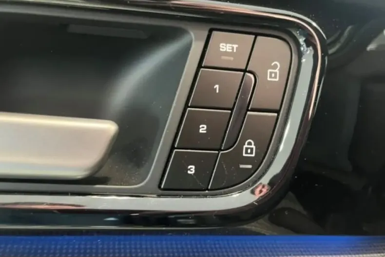 Porsche Panamera din 2024 cu 14.914 km - oferta POR201111 - foto 9