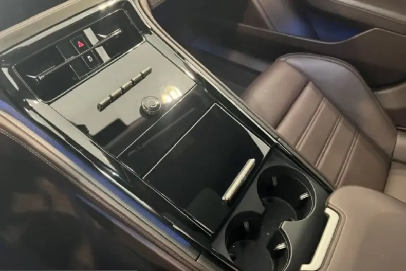 Porsche Panamera din 2024 cu 14.914 km - oferta POR201111 - foto 15