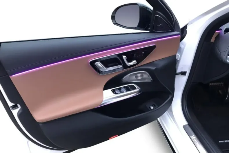 Mercedes-Benz E 450 (Clasa E) din 2024 cu 20.214 km - oferta MER201114 - foto 15