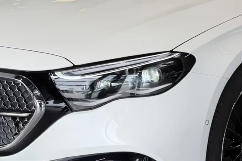 Mercedes-Benz E 450 (Clasa E) din 2025 cu 17.453 km - oferta MER201115 - foto 5