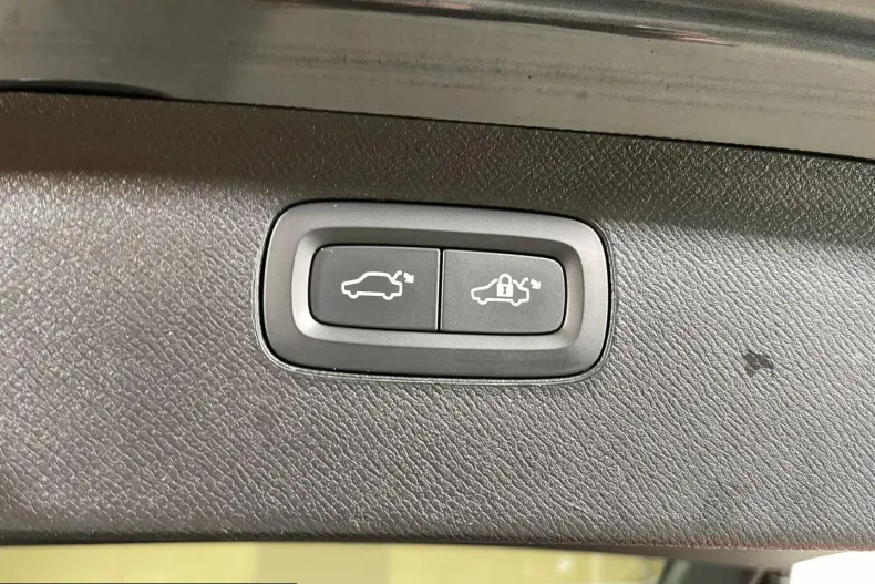 Volvo XC90 din 2021 cu 124.214 km - oferta VOL201117 - foto 30