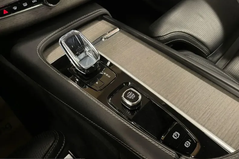 Volvo XC90 din 2021 cu 124.214 km - oferta VOL201117 - foto 34