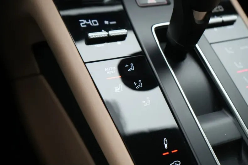 Porsche Macan din 2023 cu 68.556 km - oferta POR201119 - foto 14