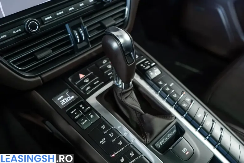 Porsche Macan din 2021 cu 55.342 km - oferta POR201120 - foto 23