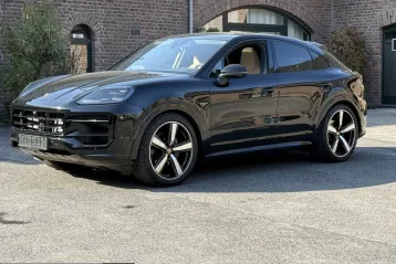 Porsche Cayenne din 2025 - oferta POR201125