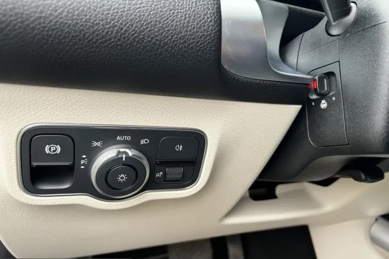 Mercedes-Benz GLB 200 (Clasa GLB) din 2023 cu 113.509 km - oferta MER201134 - foto 29