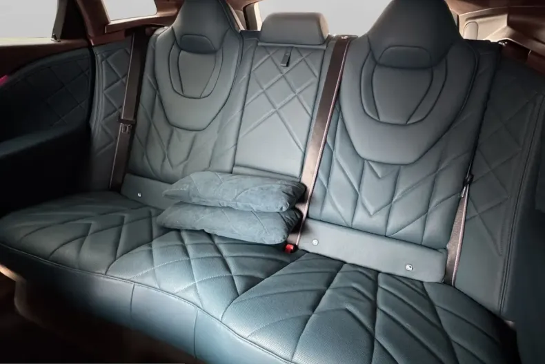 BMW XM (Seria X) din 2024 cu 37.299 km - oferta BMW201143 - foto 31