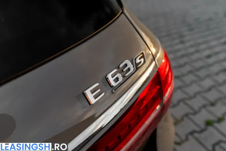 Mercedes-Benz E 63 AMG (Clasa E) din 2023 cu 18.500 km - oferta MER201147 - foto 15