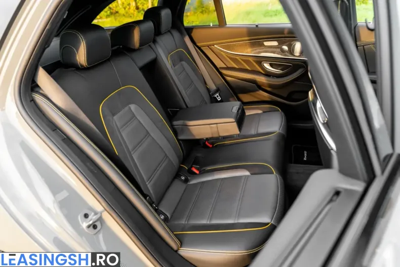 Mercedes-Benz E 63 AMG (Clasa E) din 2023 cu 18.500 km - oferta MER201147 - foto 24
