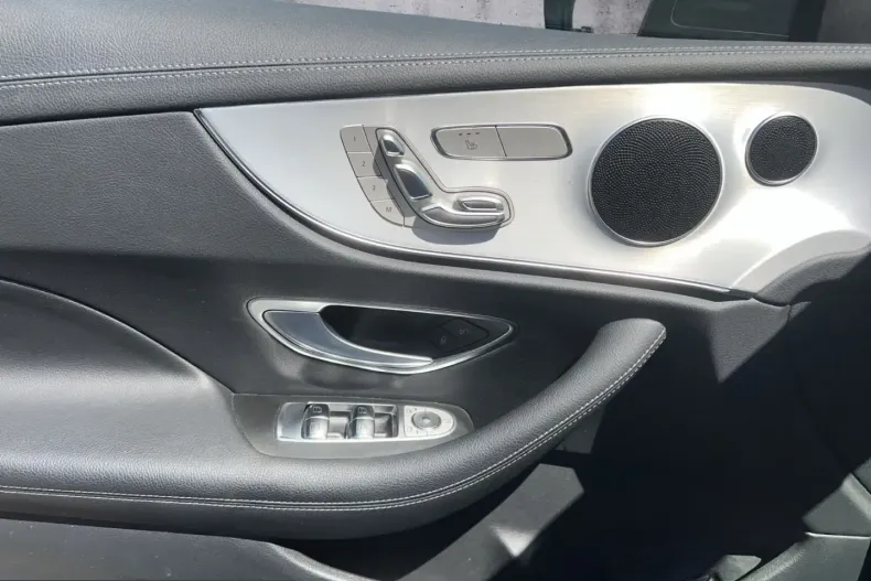 Mercedes-Benz E 450 (Clasa E) din 2023 cu 28.290 km - oferta MER201149 - foto 10