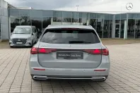 Mercedes-Benz E 220 (Clasa E) din 2023 cu 8.191 km - oferta MER201151 - foto 4