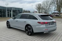 Mercedes-Benz E 220 (Clasa E) din 2023 cu 8.191 km - oferta MER201151 - foto 5