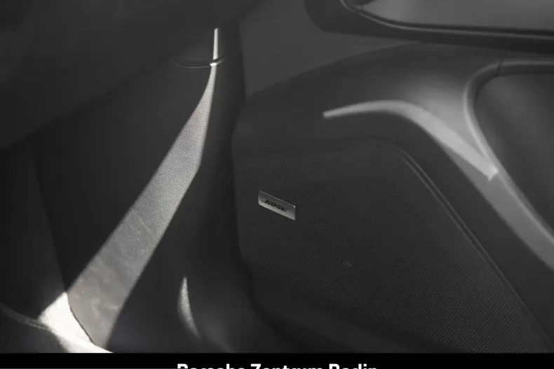 Porsche Cayenne din 2024 cu 17.606 km - oferta POR201153 - foto 25