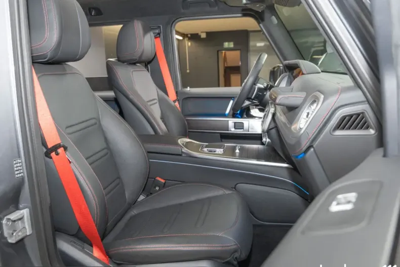 Mercedes-Benz G 450 (Clasa G) din 2024 cu 7.036 km - oferta MER201158 - foto 16