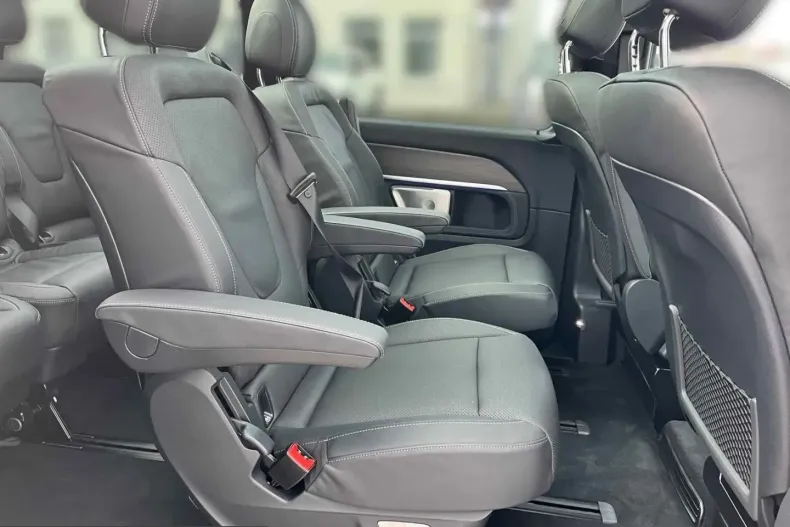 Mercedes-Benz V 300 (Clasa V) din 2025 cu 4.990 km - oferta MER201163 - foto 12