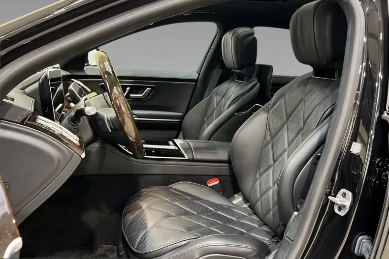 Mercedes-Benz S 680 (Clasa S) din 2023 cu 5.421 km - oferta MER201167 - foto 9