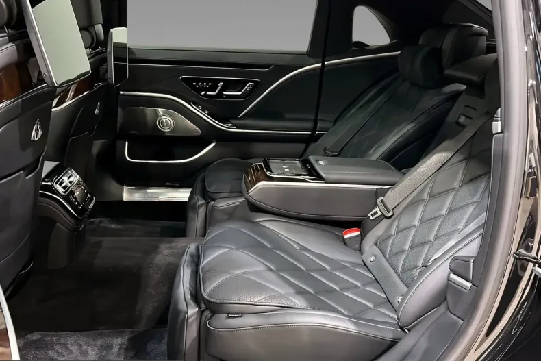 Mercedes-Benz S 680 (Clasa S) din 2023 cu 5.421 km - oferta MER201167 - foto 10