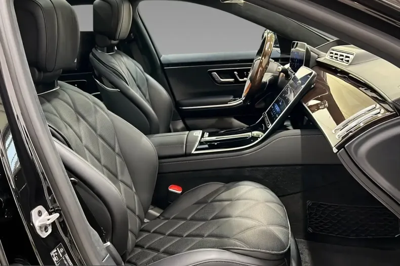 Mercedes-Benz S 680 (Clasa S) din 2023 cu 5.421 km - oferta MER201167 - foto 12