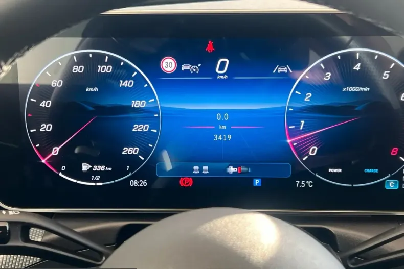 Mercedes-Benz CLE 200 (Clasa CLE) din 2023 cu 3.514 km - oferta MER201171 - foto 11