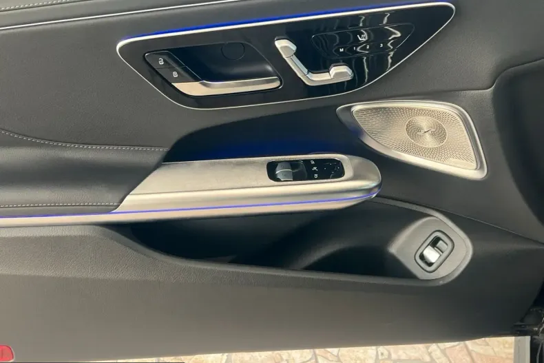 Mercedes-Benz CLE 200 (Clasa CLE) din 2023 cu 3.514 km - oferta MER201171 - foto 23