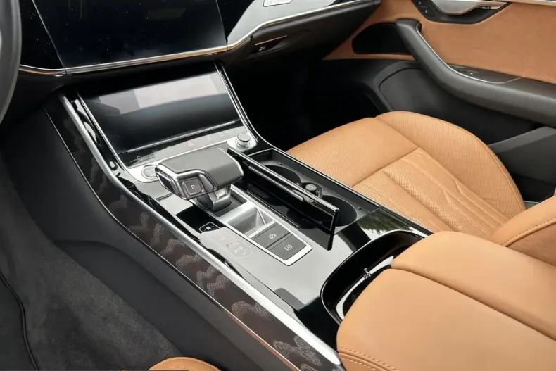 Audi A8 din 2024 cu 18.278 km - oferta AUD201173 - foto 30