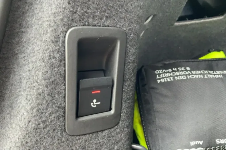 Audi A8 din 2023 cu 57.952 km - oferta AUD201174 - foto 15