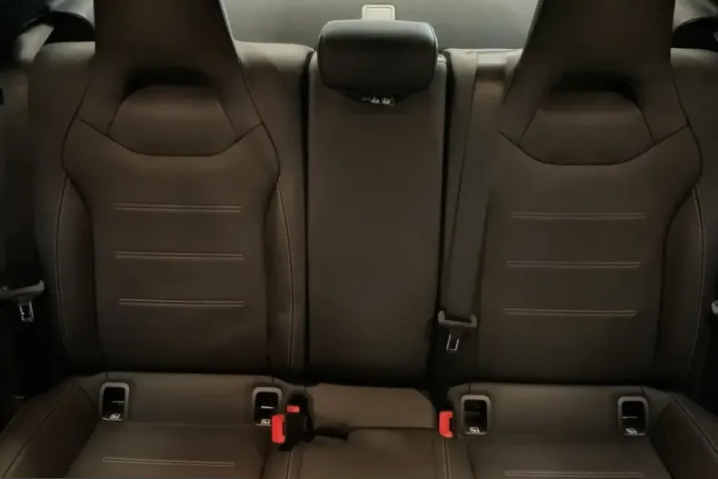 Mercedes-Benz CLA 250 (Clasa CLA) din 2022 cu 20.429 km - oferta MER201175 - foto 7