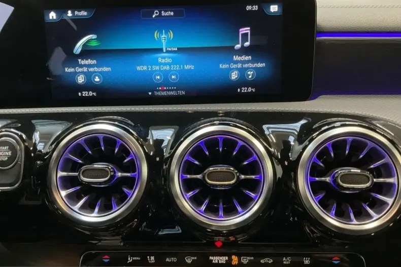 Mercedes-Benz CLA 250 (Clasa CLA) din 2022 cu 20.429 km - oferta MER201175 - foto 11