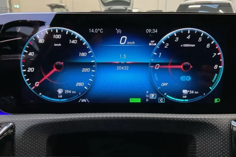 Mercedes-Benz CLA 250 (Clasa CLA) din 2022 cu 20.429 km - oferta MER201175 - foto 14