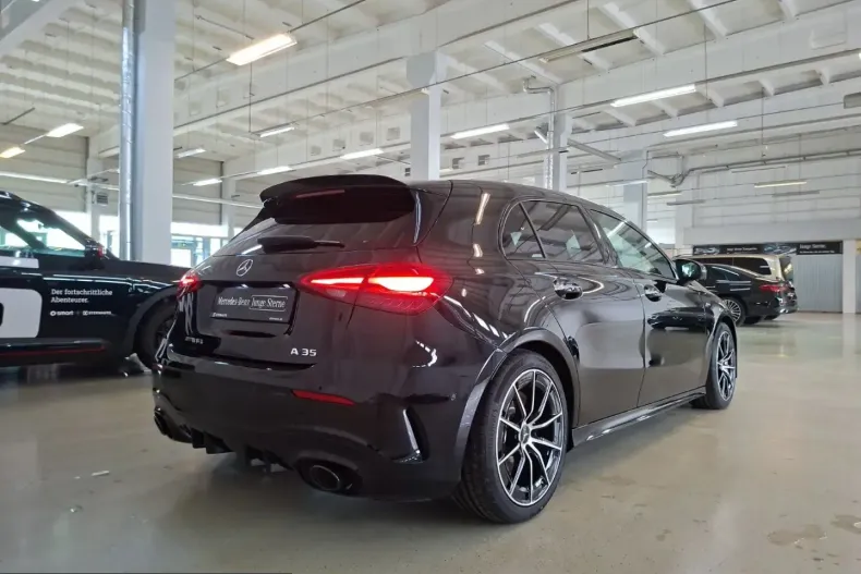 Mercedes-Benz A 35 AMG (Clasa A) din 2023 cu 5.593 km - oferta MER201179 - foto 4